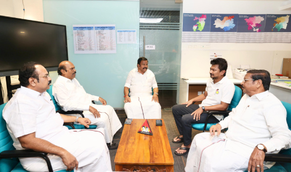 mk stalin dmk udhayanidhi stalin