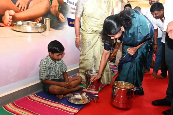 Kanimozhi Mk Stalin Breakfast Scheme