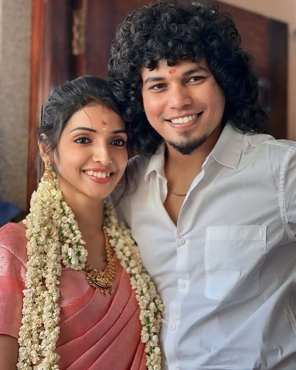 Television Vijay TV VJ Deepika