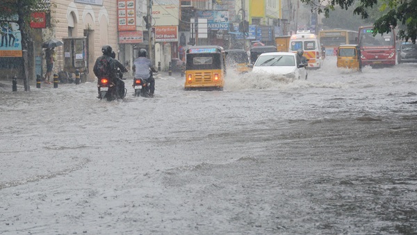 8 districts including Chennai Thiruvallur Vellore are likely to receive rain in the next 3 hours