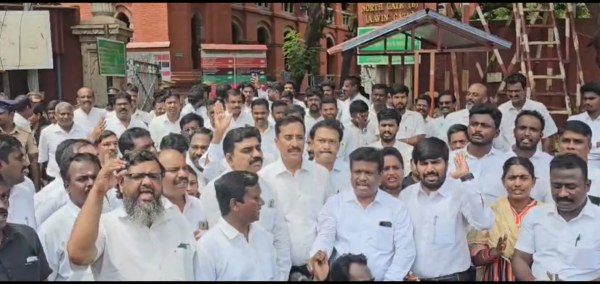 Chennai high court lawyers