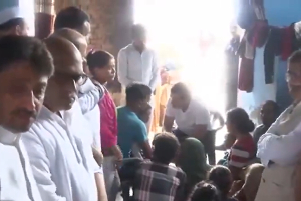 rahul gandhi hadhras stamped rahul gandhi hadhras stamped