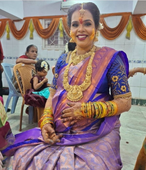 Television Sun TV actress Julie