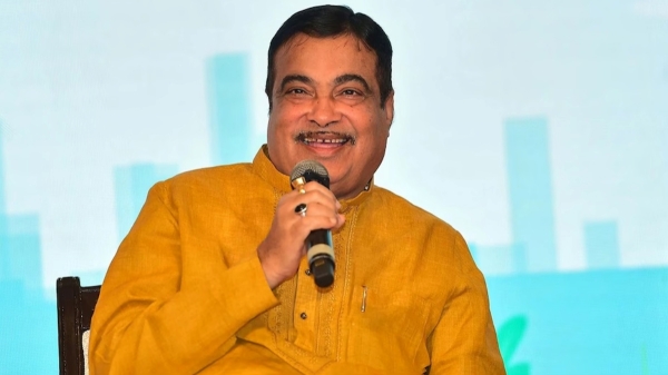 toll gate toll fee nitin gadkari