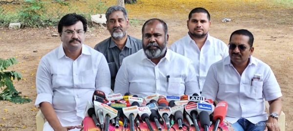 RB Udayakumar Annamalai AIADMK