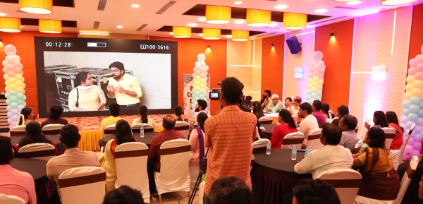 Television Siragadikka aasai serial vijay tv