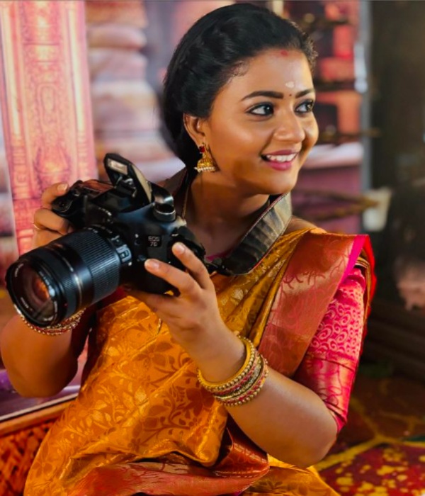 Television Siragadikka aasai serial vijay tv