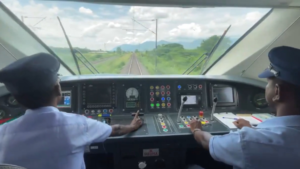 vande bharat railway narendra modi