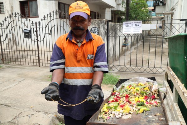 chennai corporation pourakarmikas gold chain