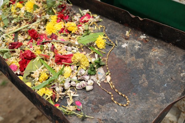chennai corporation pourakarmikas gold chain