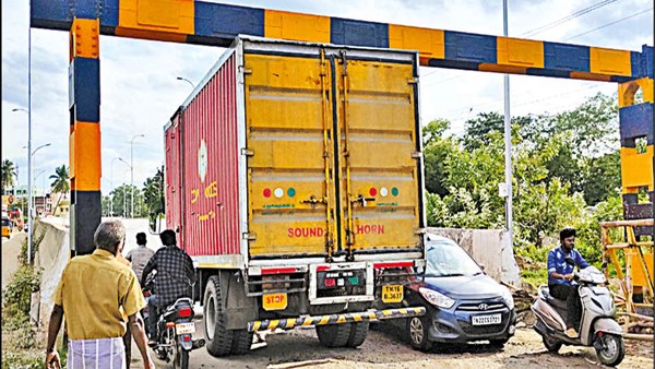 dindigul lorry railway
