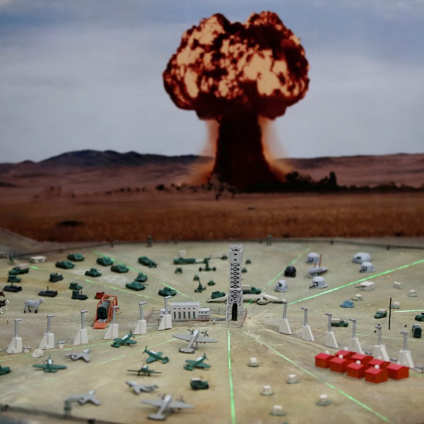 russia vladimir putin nuclear bomb