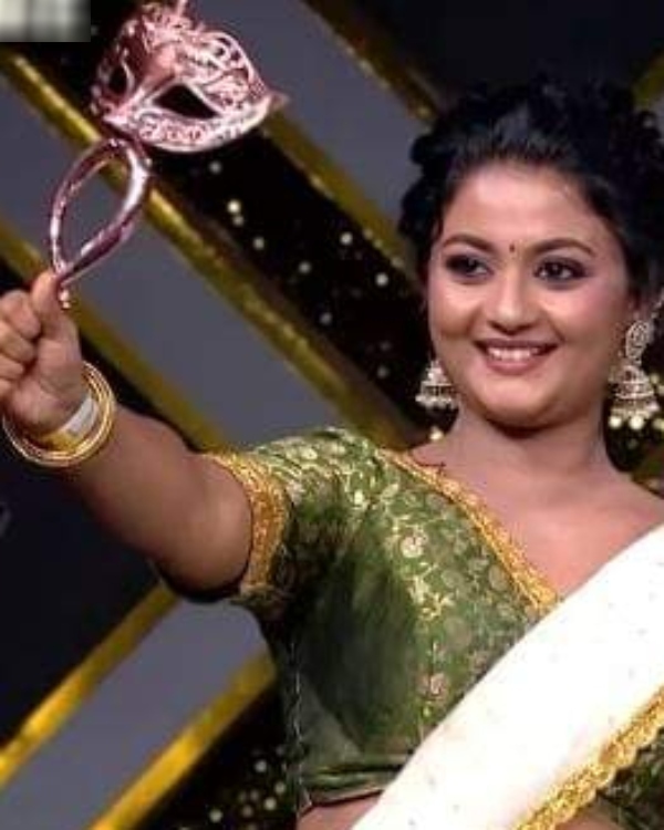 television siragadikka aasai serial vijay tv