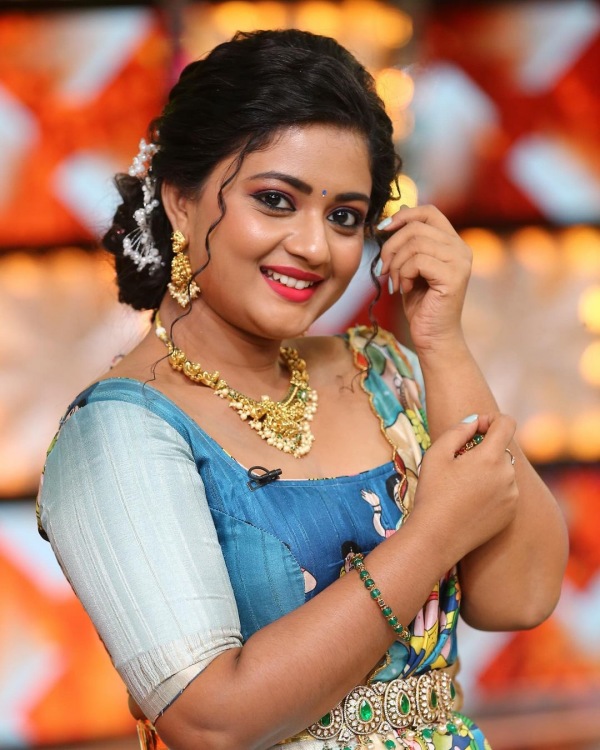 television siragadikka aasai serial vijay tv