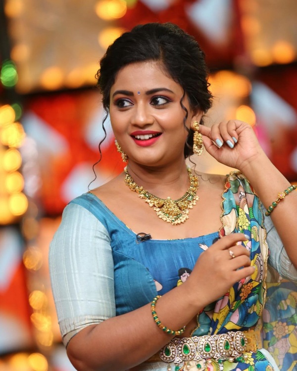 television siragadikka aasai serial vijay tv