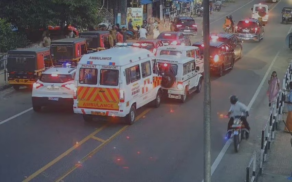 kerala pinarayi vijayan accident