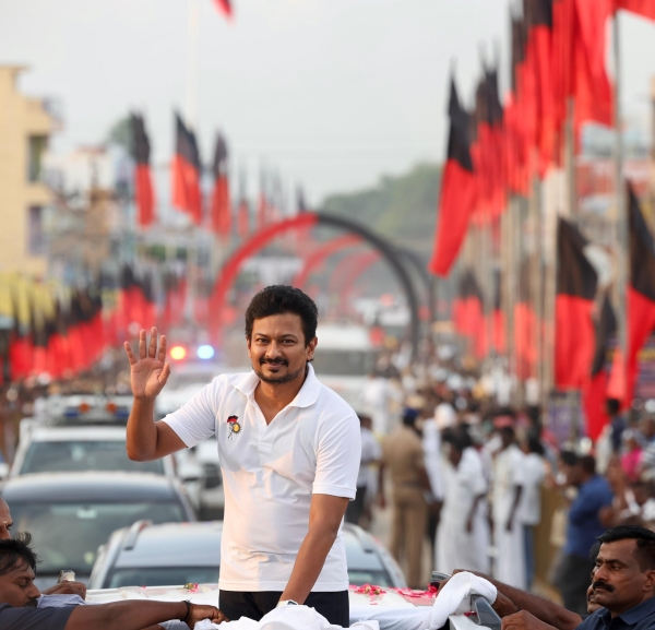 udhayanidhi stalin dmk tn governor