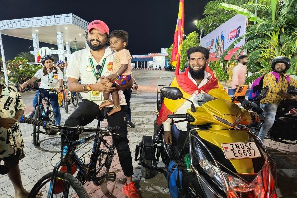 tvk maanadu actor vijay soundararaja
