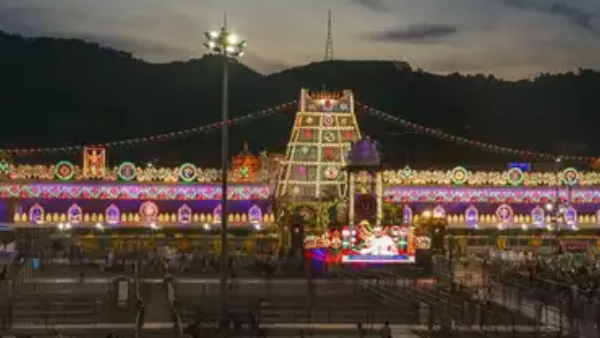 tirupati spirtuality garuda seva