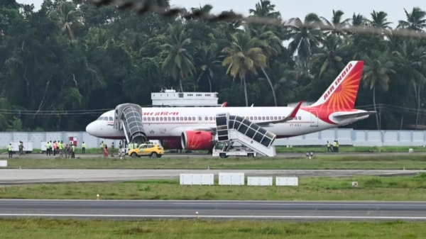 airplane bomb threat canada