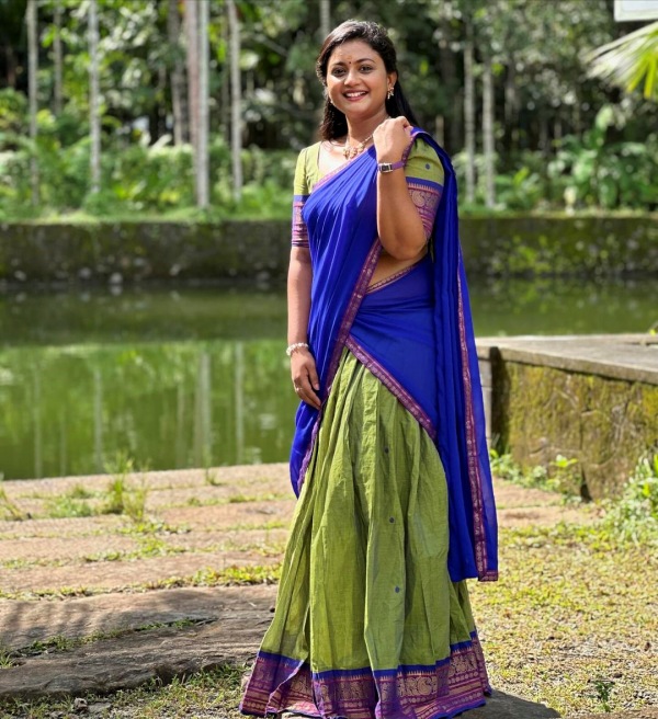 television siragadikka aasai serial vijay tv