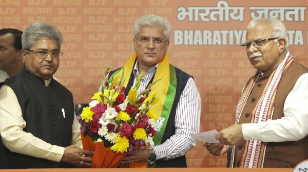 delhi aap bjp