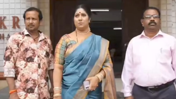 Television Siragadikka aasai serial vijay tv