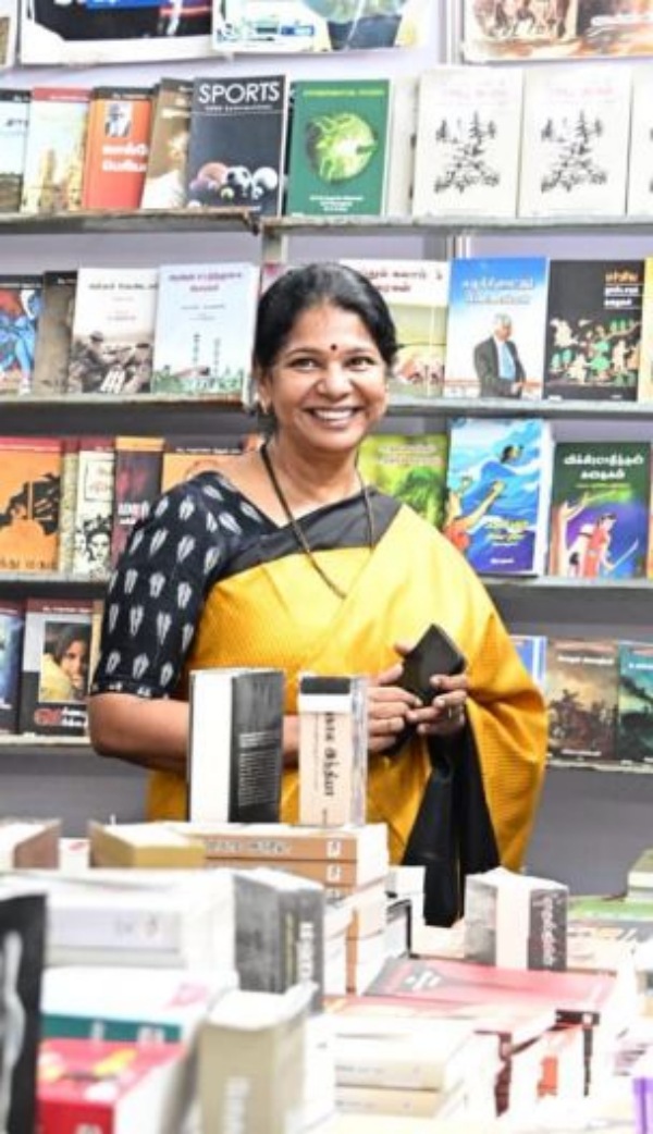 kanimozhi dmk