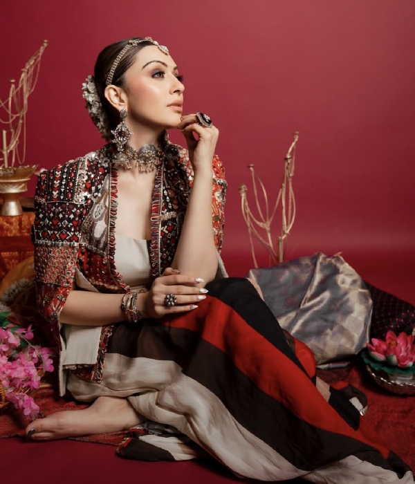 television hansika motwani