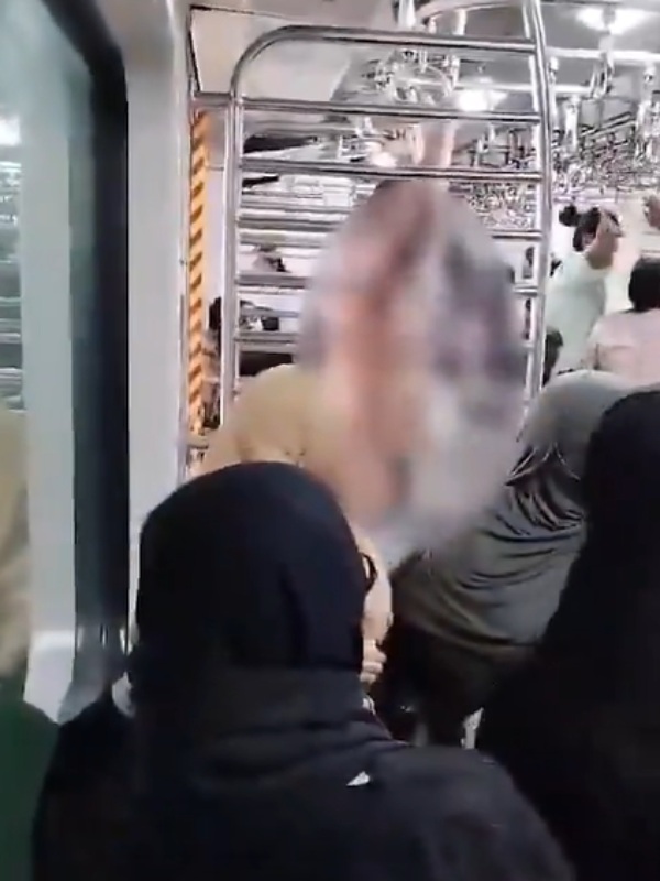 mumbai train video