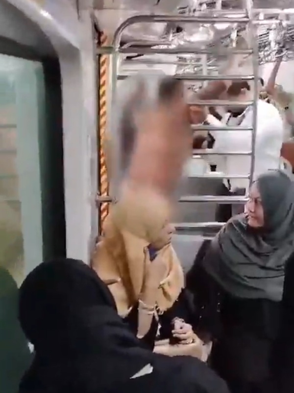 mumbai train video