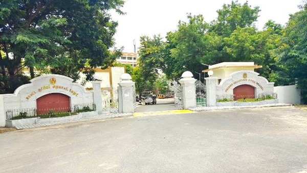 How did a Theni youth get arrested at the Vellore Collectorate Office over a government job racket How did a Theni youth get arrested at the Vellore Collectorate Office over a government job racket