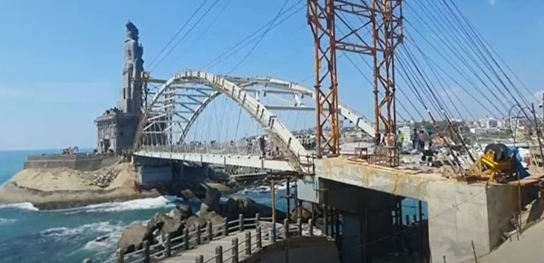 kanyakumari valluvar statue