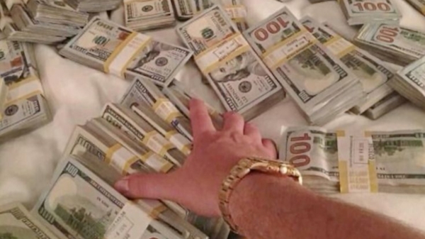 Rich people world Rich people world