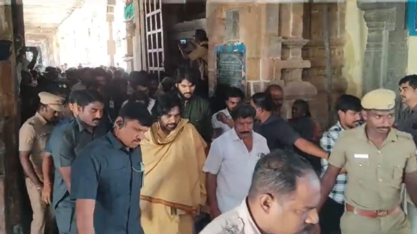 Pawan Kalyan Thanjavur temple