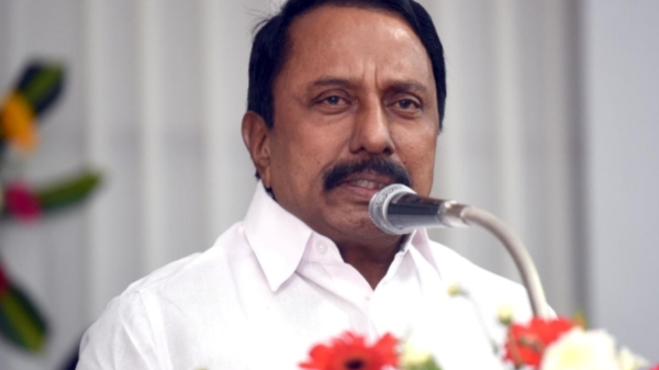 AIADMK Sengottaiyan Edappadi palaniswami