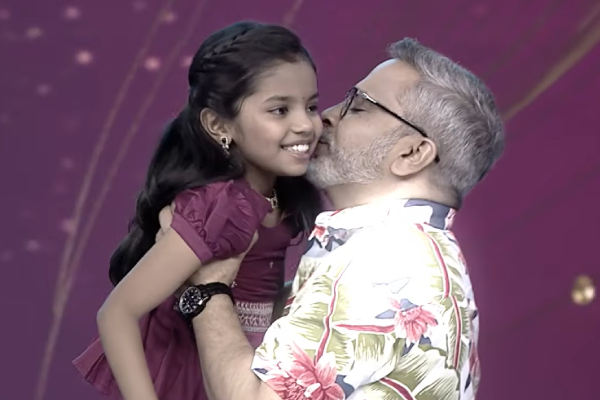 sarigamapa zee tamil VJ Archana sarigamapa zee tamil VJ Archana