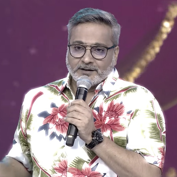 sarigamapa zee tamil VJ Archana sarigamapa zee tamil VJ Archana