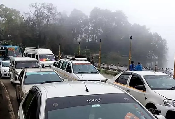 Supreme Court refuses to entertain petition challenging restrictions imposed on tourist vehicles in Ooty-Kodaikanal With this a major change has been confirmed in Ooty and Kodaikanal from April 1st