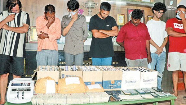 7-people-including-police-inspectors-son-arrested-for-smuggling-high-grade-drugs-in-coimbatore 7-people-including-police-inspectors-son-arrested-for-smuggling-high-grade-drugs-in-coimbatore