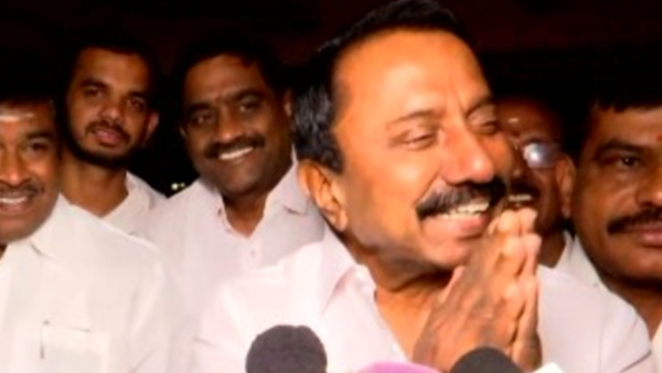 AIADMK Former Minister Sengottaiyan Breaks Silence with a Smile