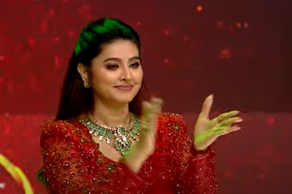 Zee Tamil VJ Manimegalai dance jodi dance show