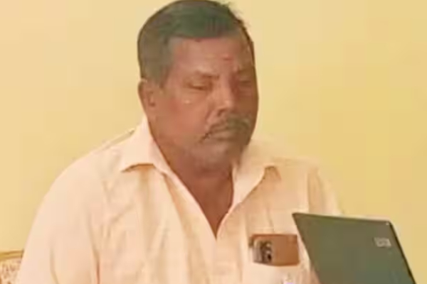 Patta Salem Bill collector