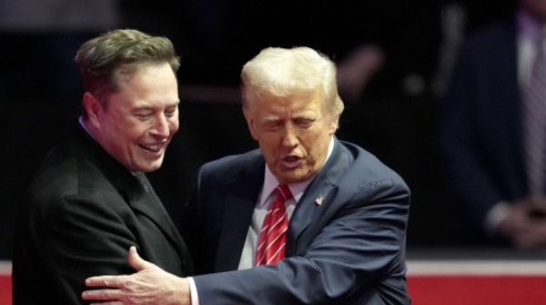 Elon Musk I Will Die in America Says Tesla CEO at Wisconsin Town Hall Elon Musk I Will Die in America Says Tesla CEO at Wisconsin Town Hall