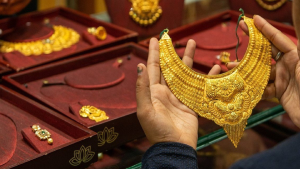Gold Price Up in Madurai and Coimbatore Rs 520 Increase Shocks Buyers