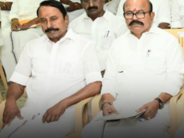 aiadmk Sengottaiyan edappadi palaniswami