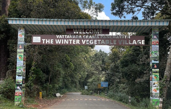 Pampadum Solai park a must-visit place on the Munnar to Kodaikanal road Pampadum Solai park a must-visit place on the Munnar to Kodaikanal road