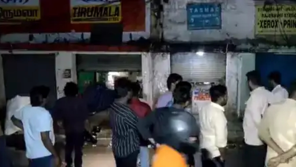 Midnight Protest Erupts at Chennai TASMAC Shop Over Unregulated Alcohol Sales
