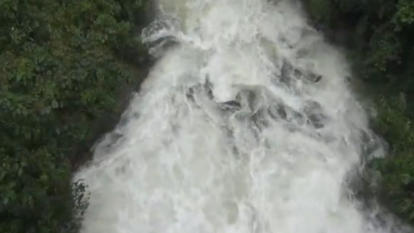 Coimbatore Rains Force Ban on Tourist Bathing at Kovai Kutralam Waterfall