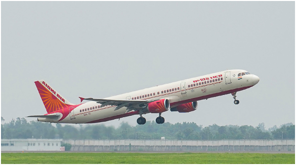 What did pilot says about as Air India Dreamliner Hong Kong-Delhi Flight Facing Technical Snag